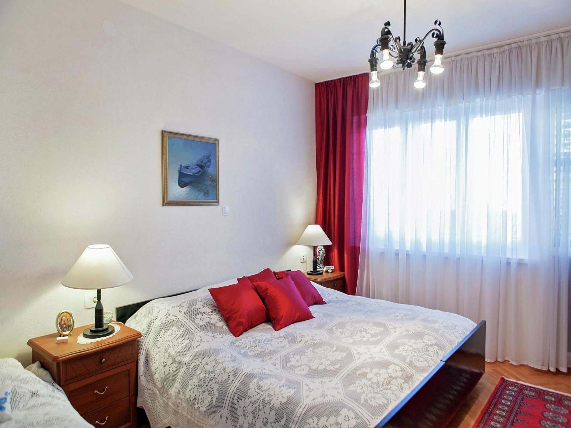 Cozy Apartment With A Balcony And A Sea View Brela Exterior foto